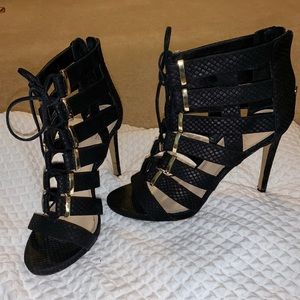 Vince Camuto Size 9